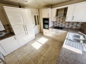 Photo 35- click for photo gallery